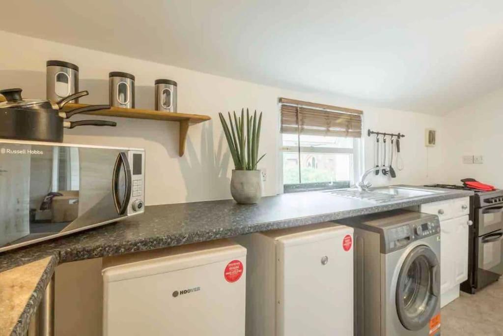 Cambridge 3 Bedroom Flat With Private Parking Zewnętrze zdjęcie