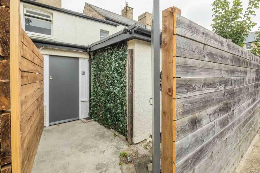 Cambridge 3 Bedroom Flat With Private Parking Zewnętrze zdjęcie